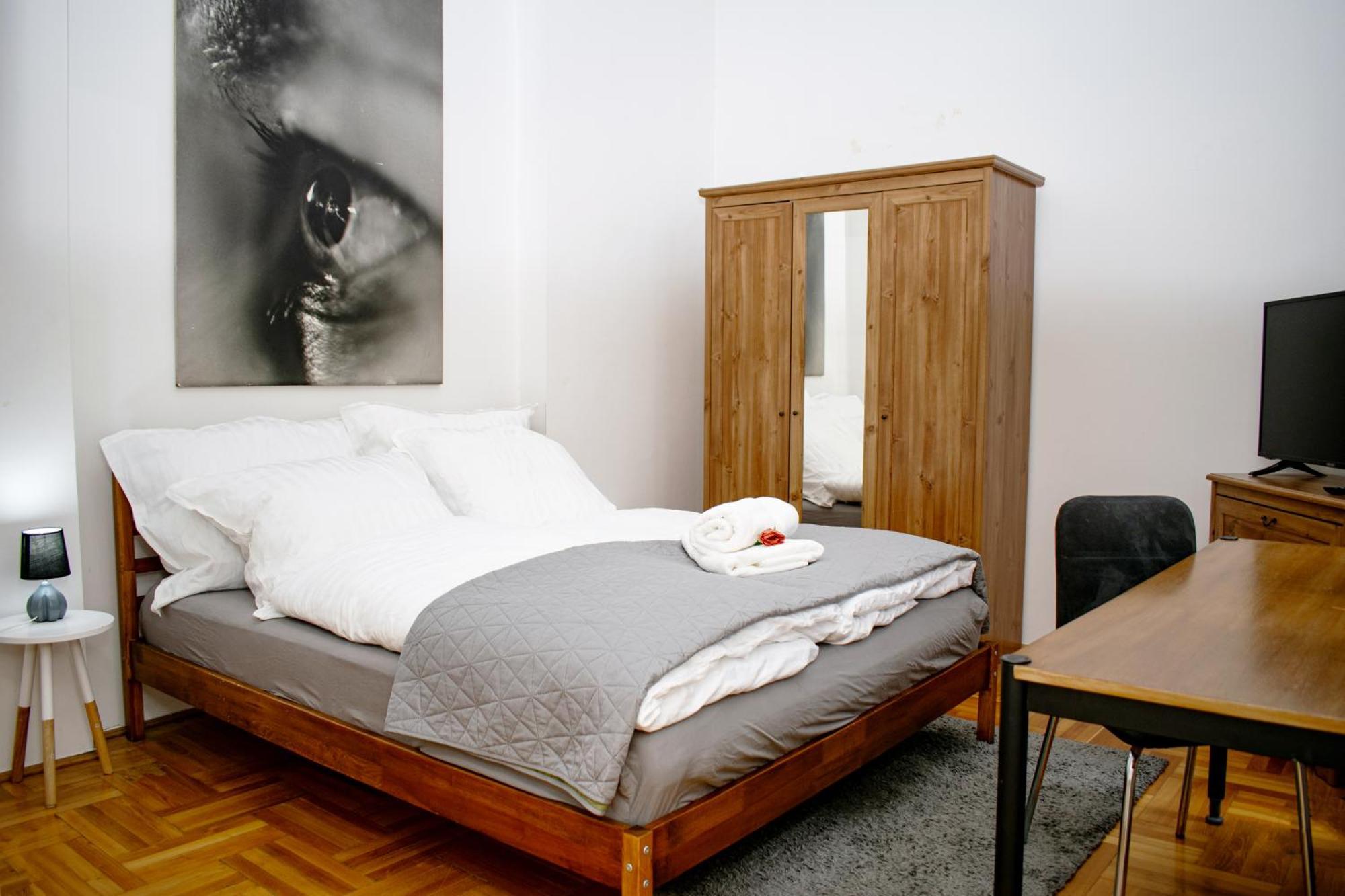 Heart Of The City, Entire Very Big Apartment Budapeste Exterior foto