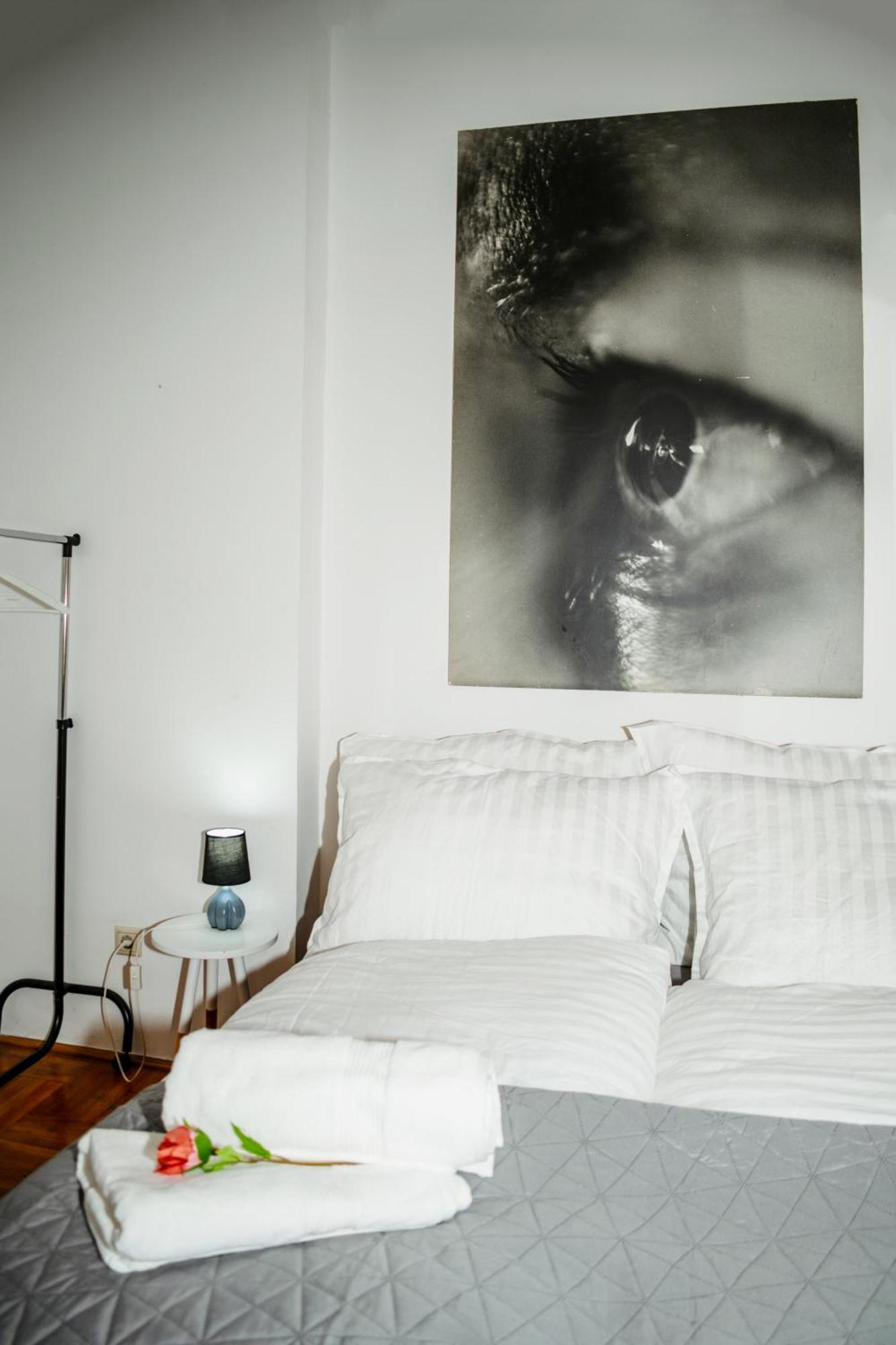 Heart Of The City, Entire Very Big Apartment Budapeste Exterior foto