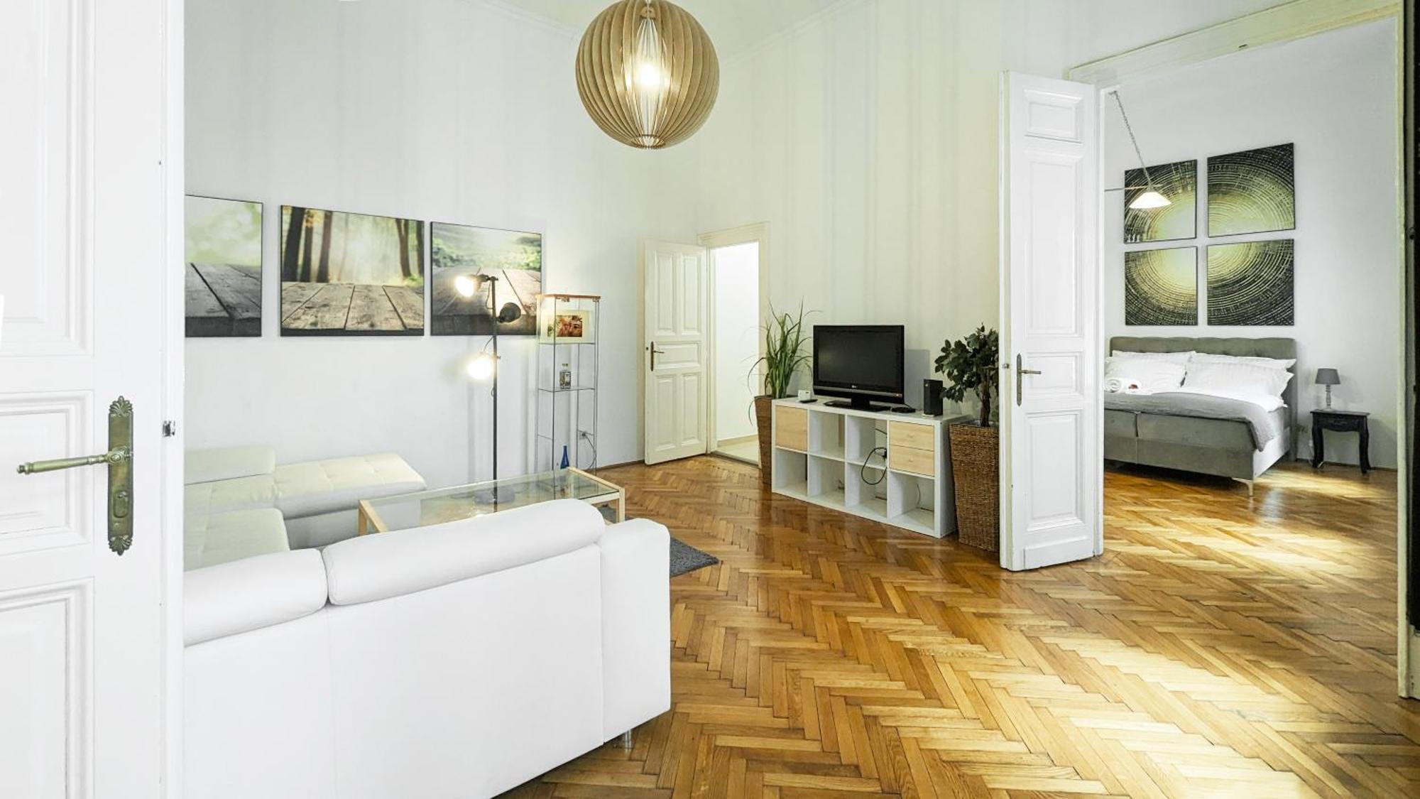 Heart Of The City, Entire Very Big Apartment Budapeste Exterior foto